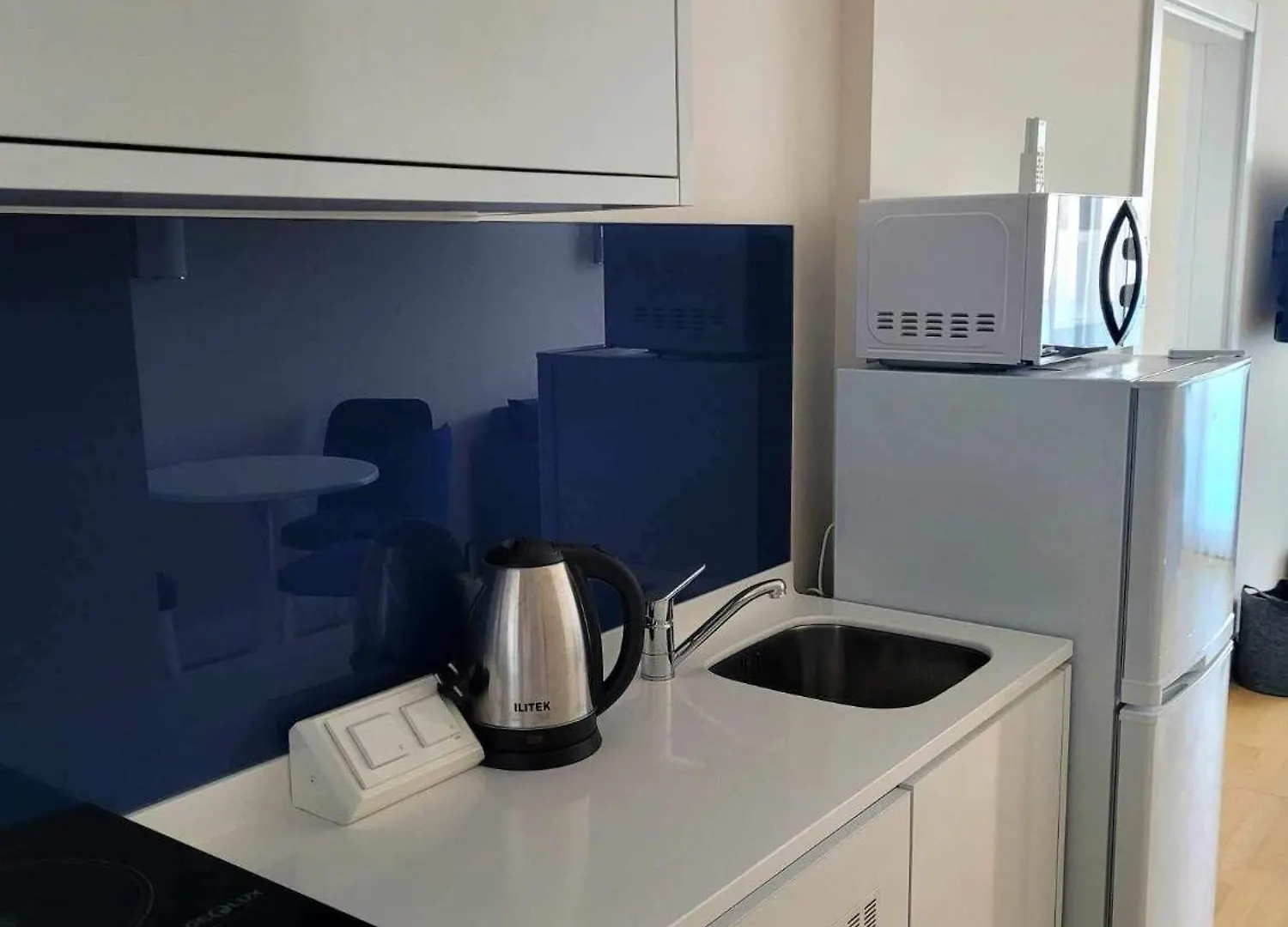 Hotel apartamentowy Family Apartment With Sea View 2 Bedrooms & Balcony Batumi
