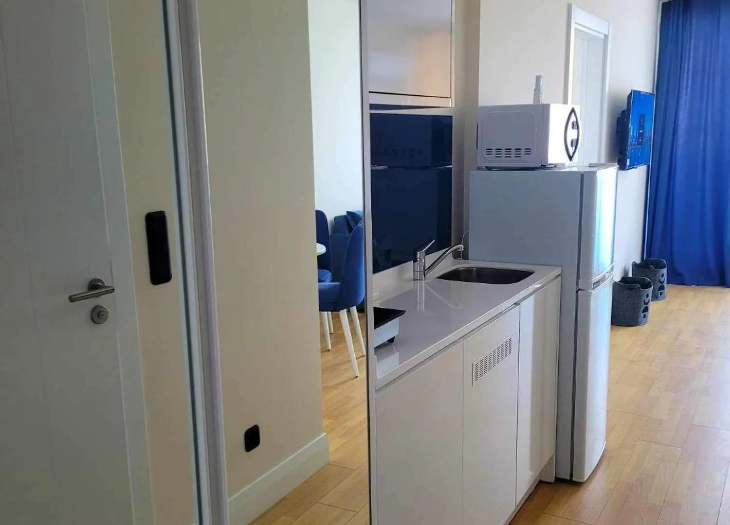 Family Apartment With Sea View 2 Bedrooms & Balcony Batumi